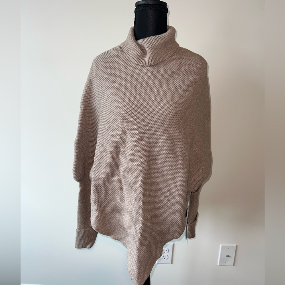 NWT Halara High Neck Long Sleeve Asymmetric Hem Work Sweater - Picture 2 of 5